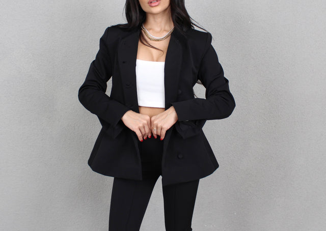 LYLA BLACK CONTOUR JACKET