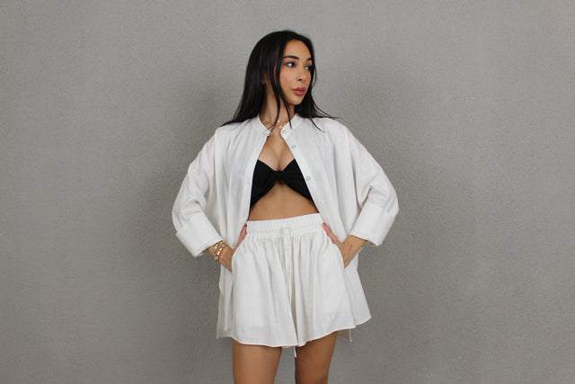 WHITE LINEN OVERSIZED SHIRT