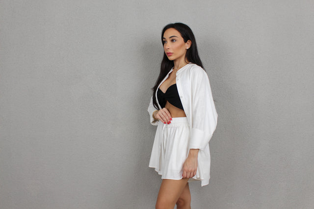 WHITE LINEN OVERSIZED SHIRT