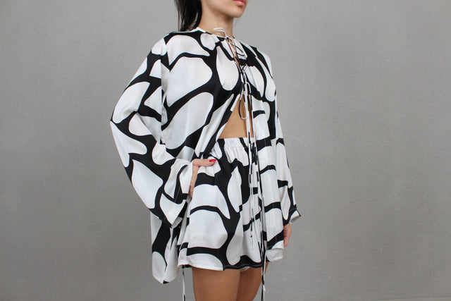 GIRAFFE TIE-FRONT SHIRT