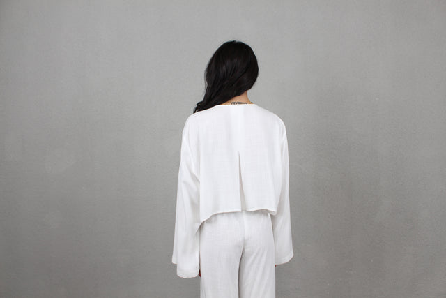 WHITE LINEN CROPPED SHIRT