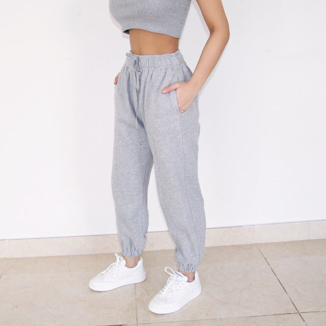 GREY SWEATPANTS