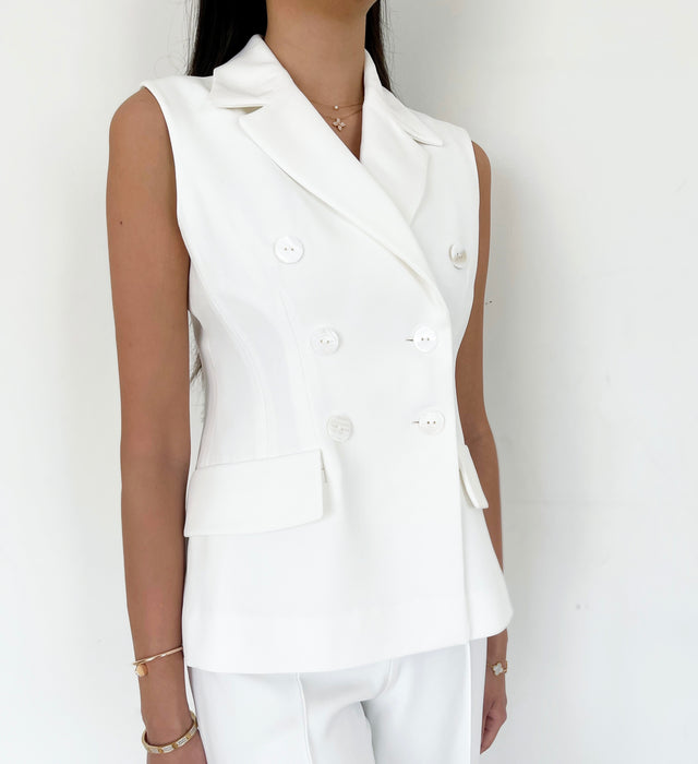 IVORY SLEEVELESS JACKET